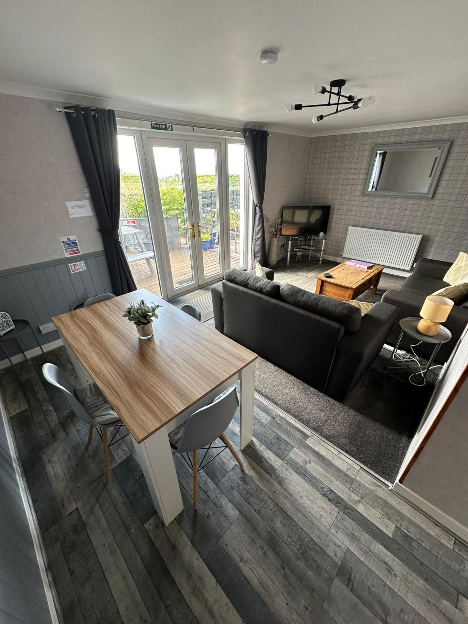 Self Catering Spacious 2 Bed Apartment With Sea Views South Erradale エクステリア 写真