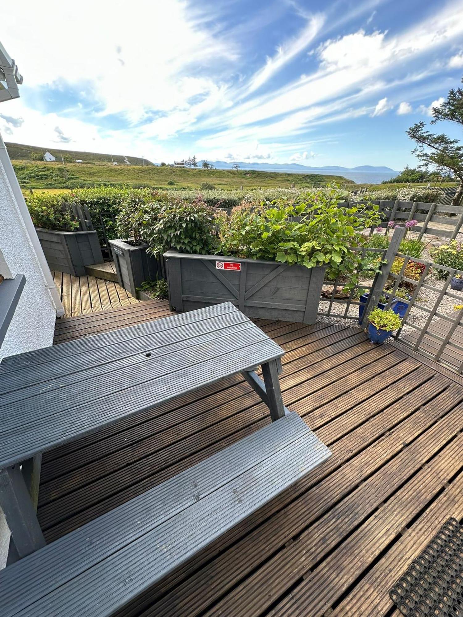 Self Catering Spacious 2 Bed Apartment With Sea Views South Erradale エクステリア 写真